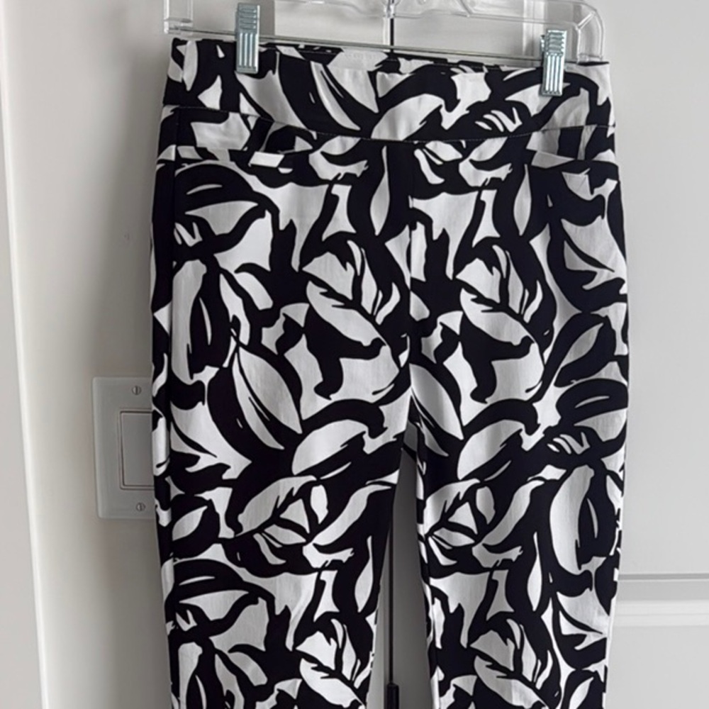 Chico's Black and White Patterned Pants